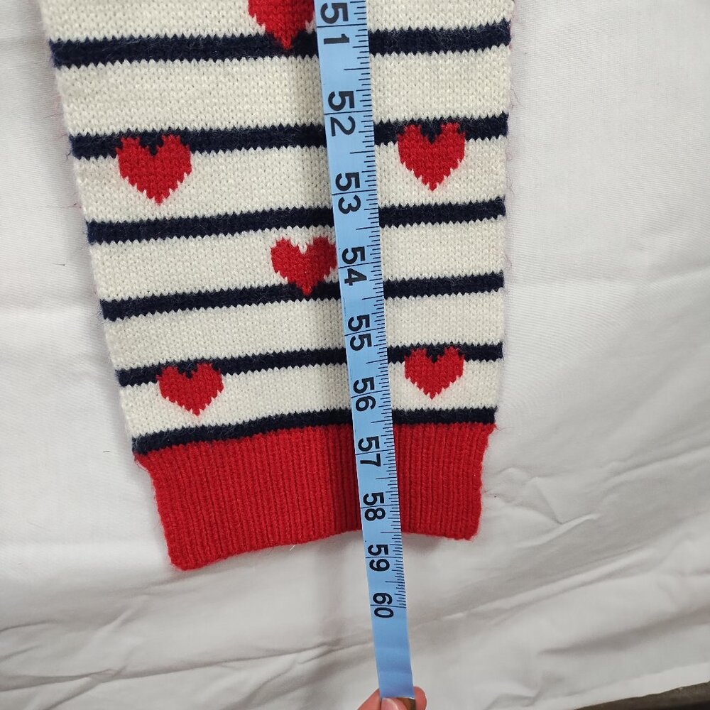 GAP Kids Girl's Winter Red and White Heart-Patterned Scarf - Picture 5 of 5